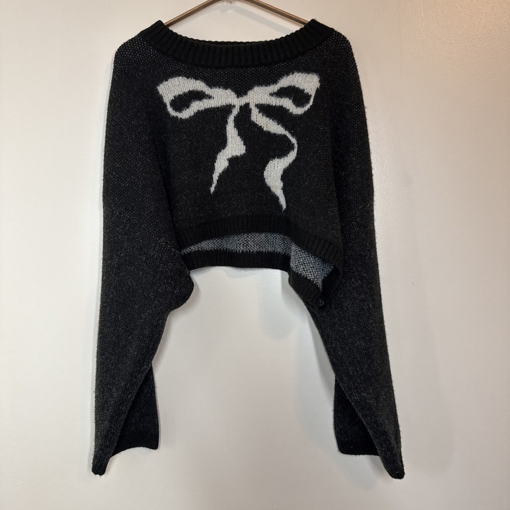 Urban Outfitters Out from Under Bow Preppy Crop‎ Sweater Gray Size M Oversized